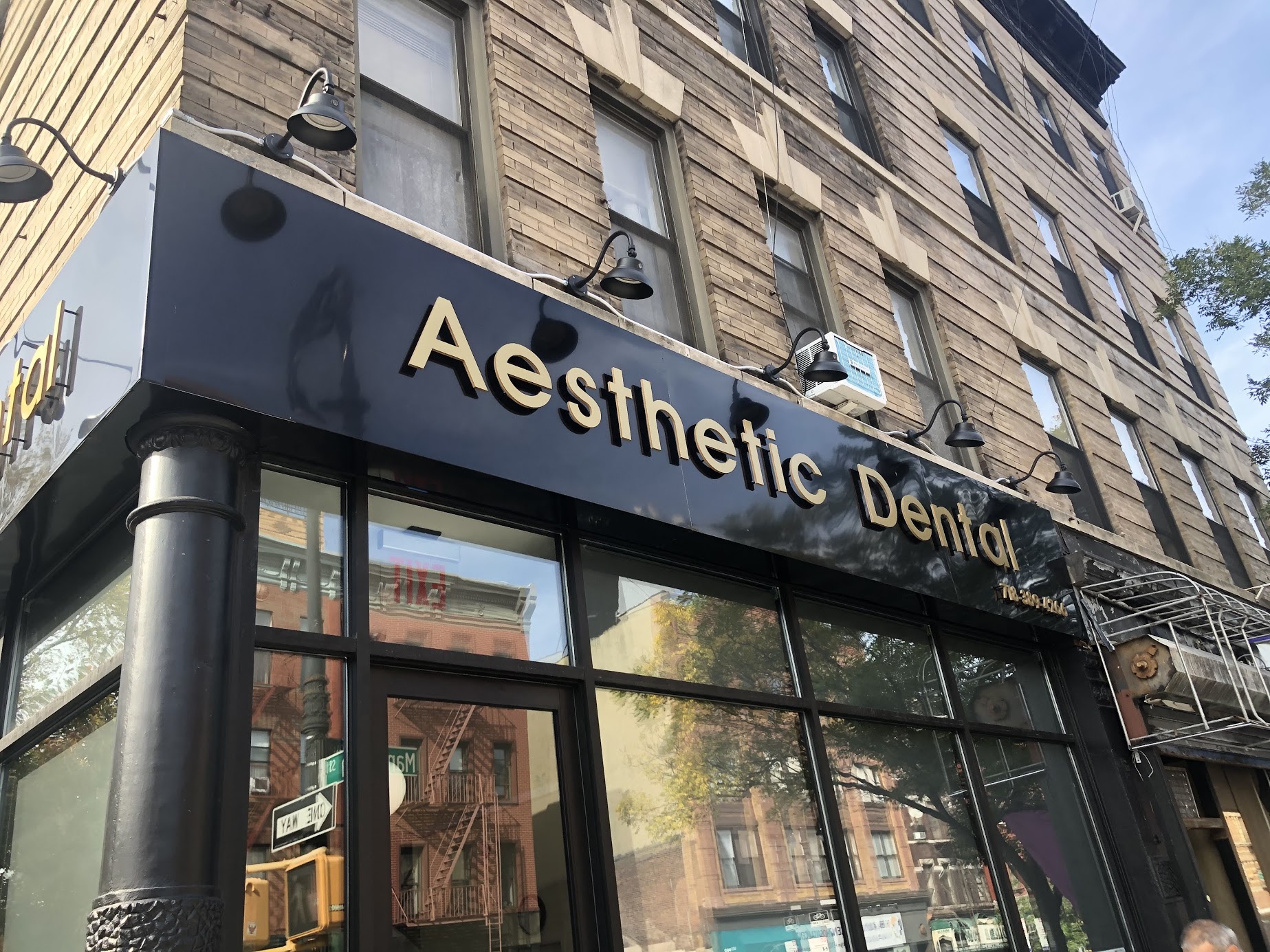 Aesthetic Dental